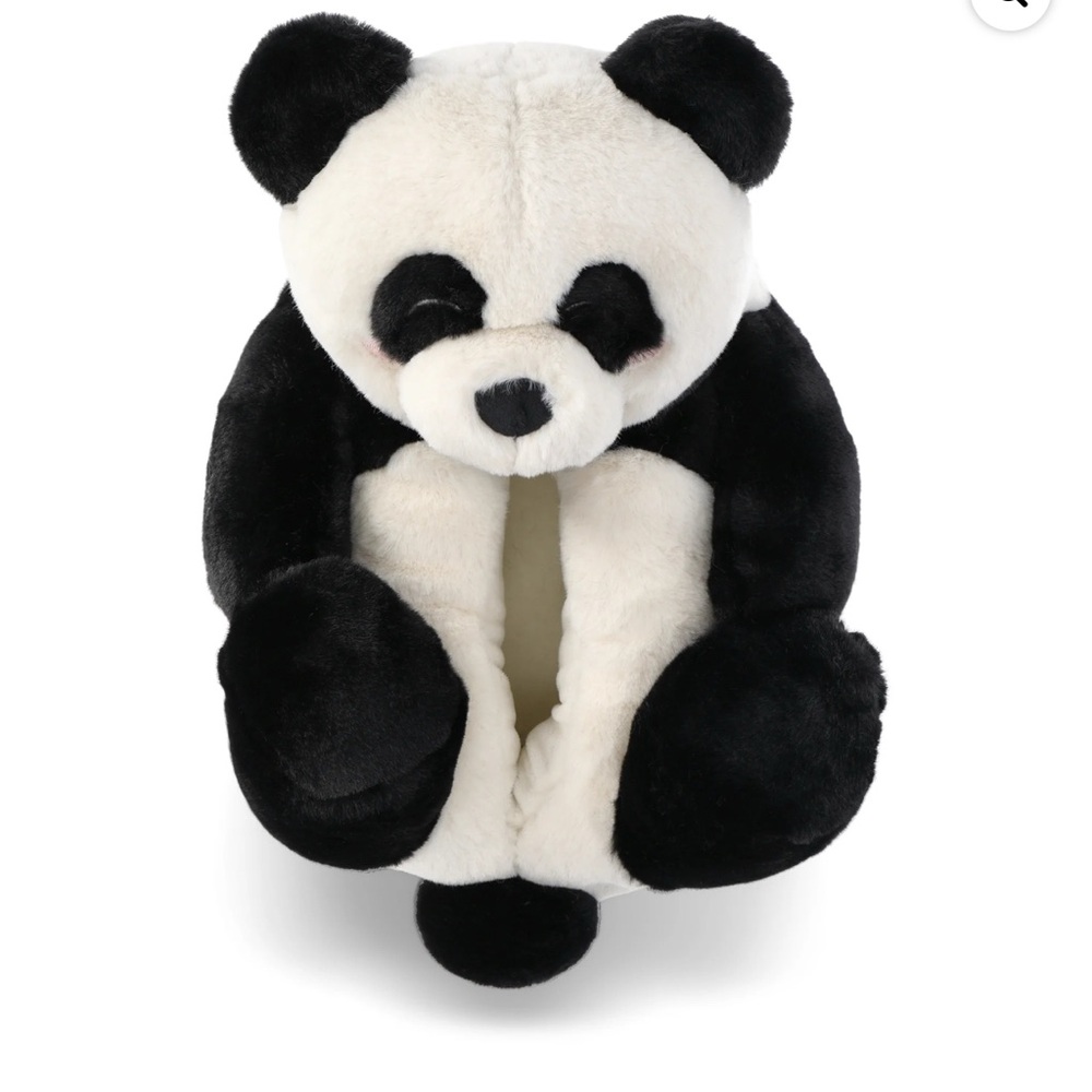 Feetmoji Women's Panda Slippers Black and White Size 5/6